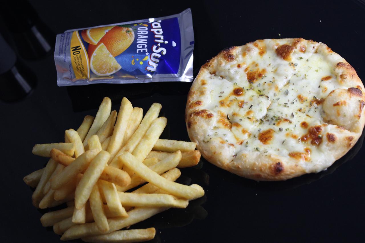 Premium Garlic Pizza